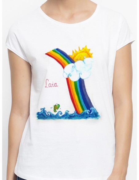 Camiseta arcoiris con pez